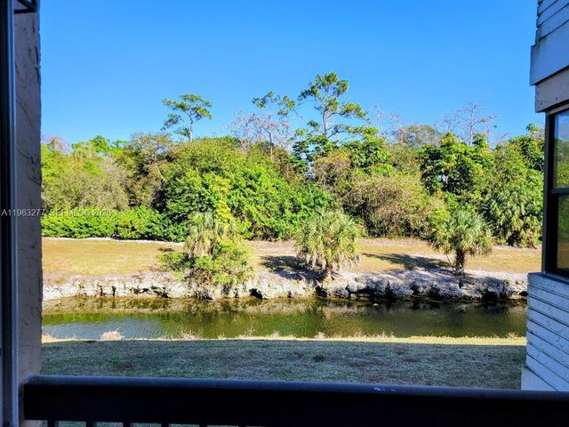 5701 Riverside Dr 201B6, Coral Springs, FL 33067