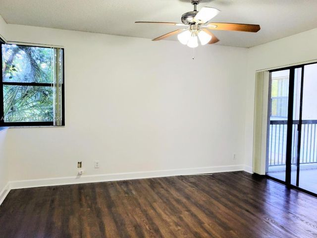 5701 Riverside Dr 201B6, Coral Springs, FL 33067