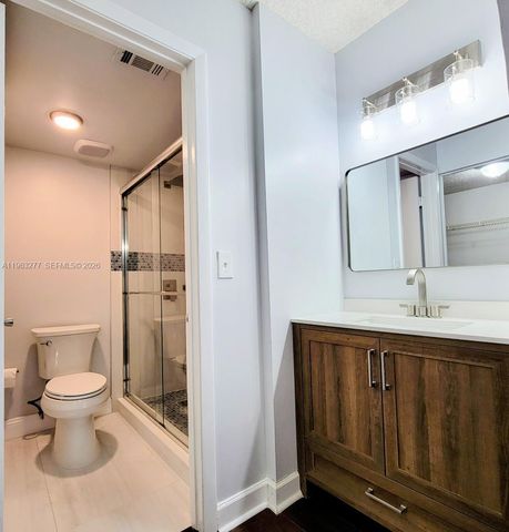 5701 Riverside Dr 201B6, Coral Springs, FL 33067