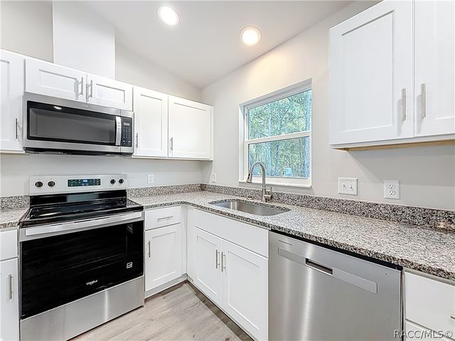 3276 E Pierce Street, Inverness, FL 34453