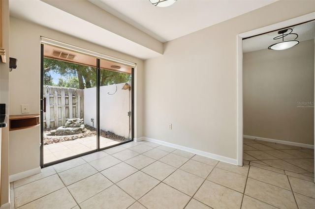 424 KNOLL TREE LANE, Apopka, FL 32712