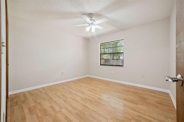 424 KNOLL TREE LANE, Apopka, FL 32712