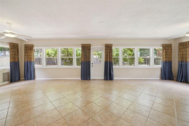 424 KNOLL TREE LANE, Apopka, FL 32712