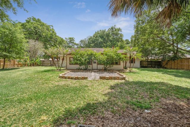 424 KNOLL TREE LANE, Apopka, FL 32712