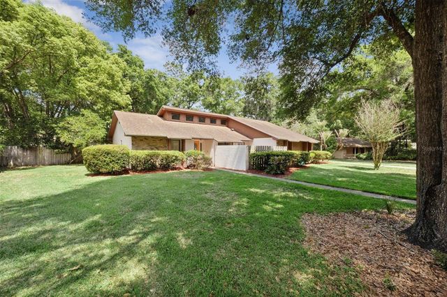 424 KNOLL TREE LANE, Apopka, FL 32712