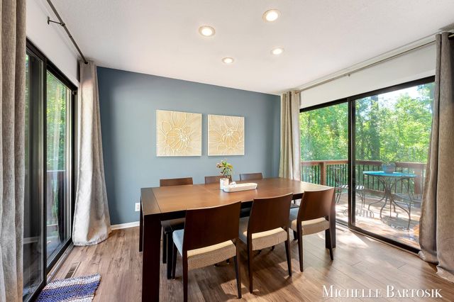 3301 Midland Drive SE, Grand Rapids, MI 49546