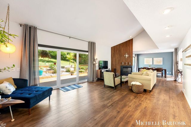 3301 Midland Drive SE, Grand Rapids, MI 49546