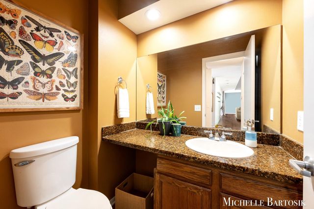 3301 Midland Drive SE, Grand Rapids, MI 49546