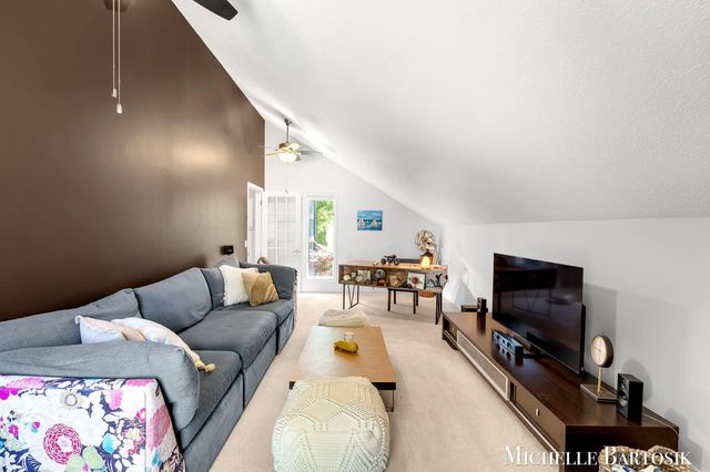 3301 Midland Drive SE, Grand Rapids, MI 49546