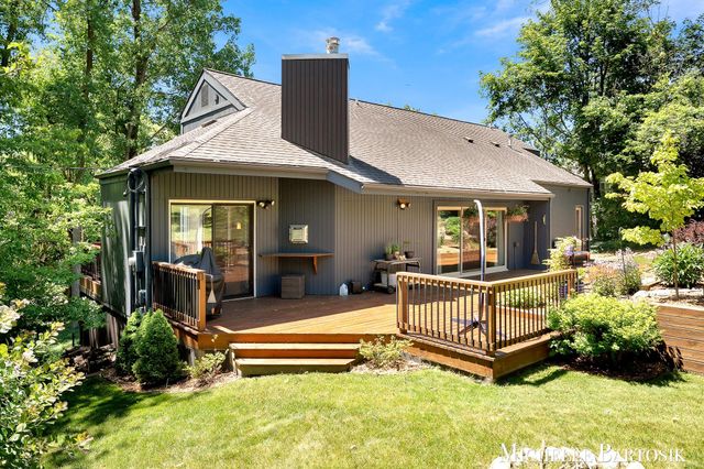 3301 Midland Drive SE, Grand Rapids, MI 49546