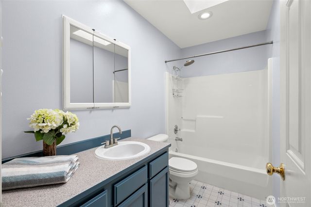 37708 Vista Key Drive NE, Hansville, WA 98340