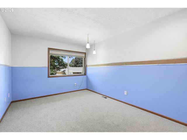 3702 Se MEIER Ct, Hillsboro, OR 97123