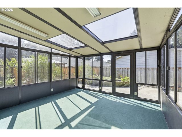 3702 Se MEIER Ct, Hillsboro, OR 97123