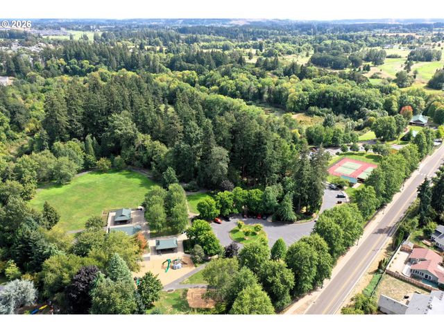3702 Se MEIER Ct, Hillsboro, OR 97123