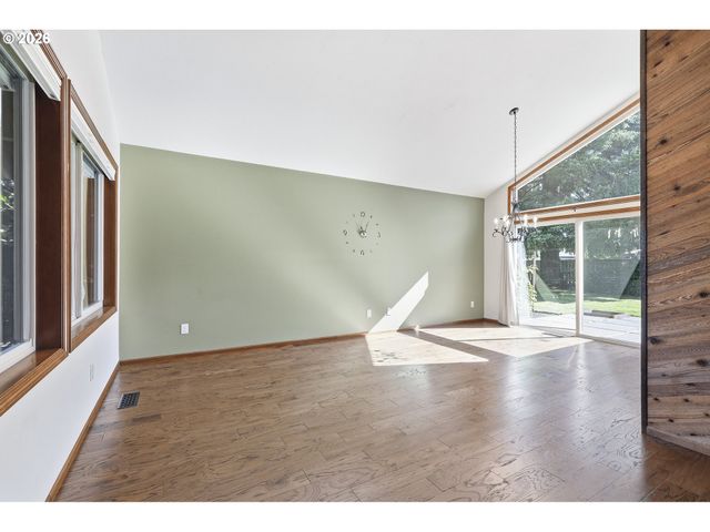 3702 Se MEIER Ct, Hillsboro, OR 97123