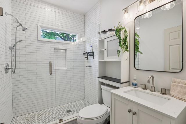 2934 6TH AVENUE N, St Petersburg, FL 33713