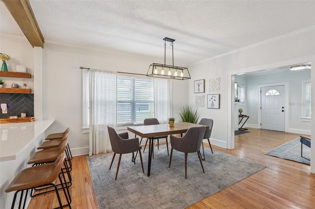 2934 6TH AVENUE N, St Petersburg, FL 33713