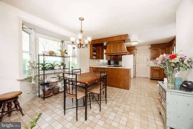 49 PARK RD, Boyertown, PA 19512