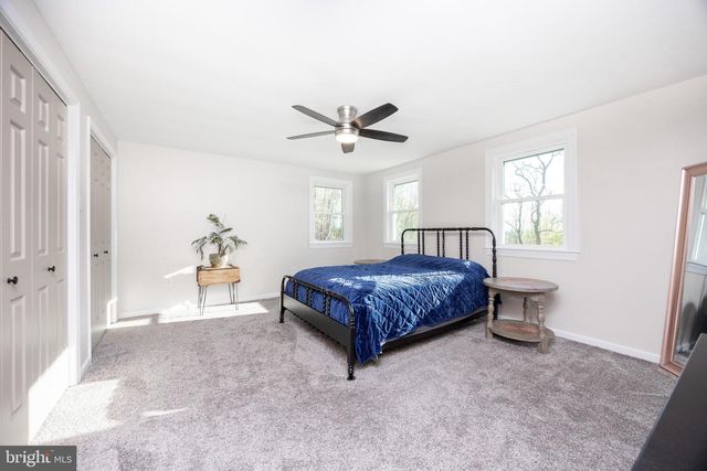 49 PARK RD, Boyertown, PA 19512