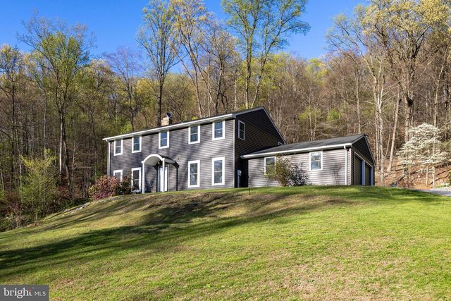 49 PARK RD, Boyertown, PA 19512