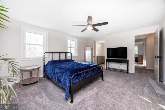 49 PARK RD, Boyertown, PA 19512
