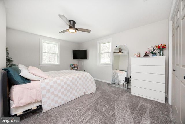 49 PARK RD, Boyertown, PA 19512