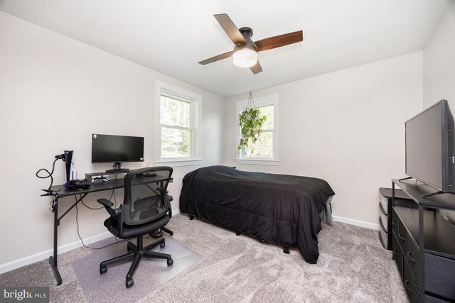 49 PARK RD, Boyertown, PA 19512