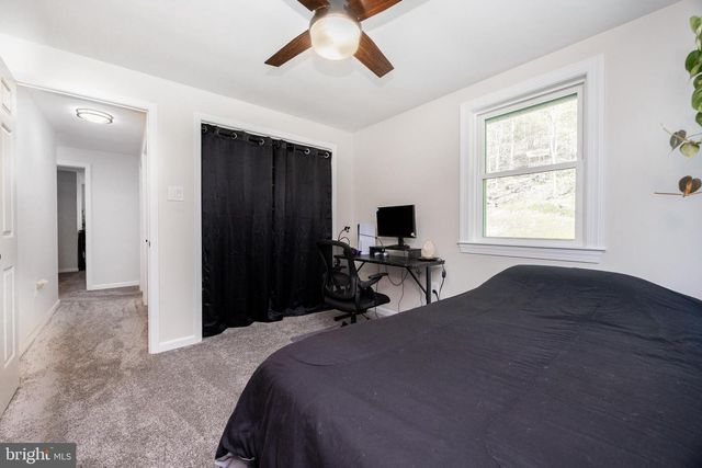 49 PARK RD, Boyertown, PA 19512