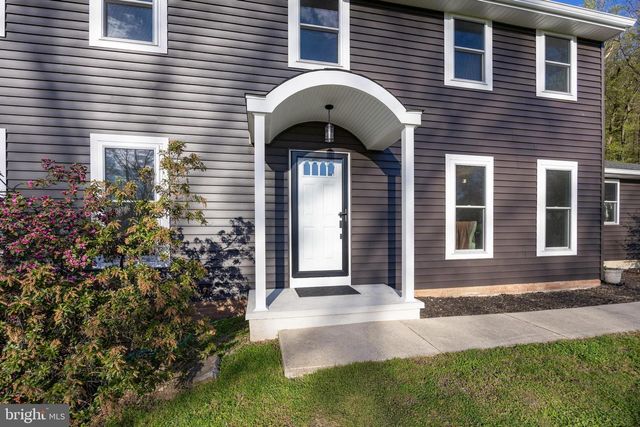 49 PARK RD, Boyertown, PA 19512