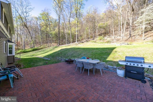 49 PARK RD, Boyertown, PA 19512