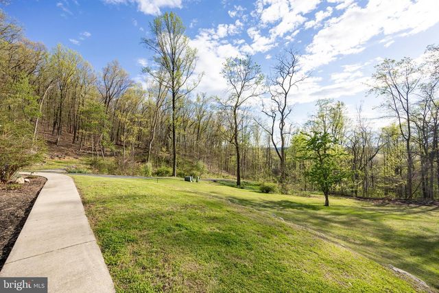 49 PARK RD, Boyertown, PA 19512