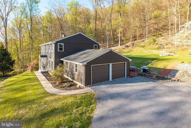 49 PARK RD, Boyertown, PA 19512