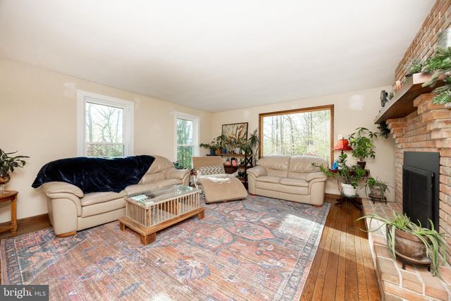 49 PARK RD, Boyertown, PA 19512