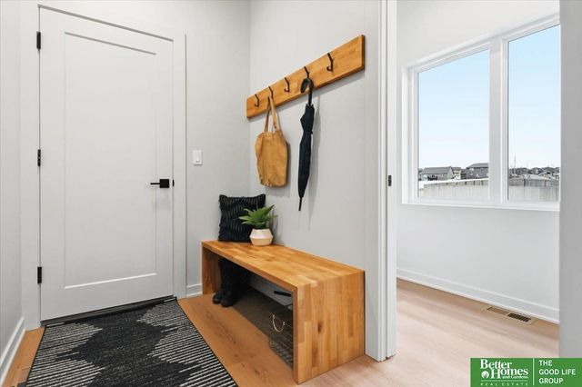 10902 S 218 Street, Gretna, NE 68028