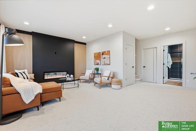 10902 S 218 Street, Gretna, NE 68028