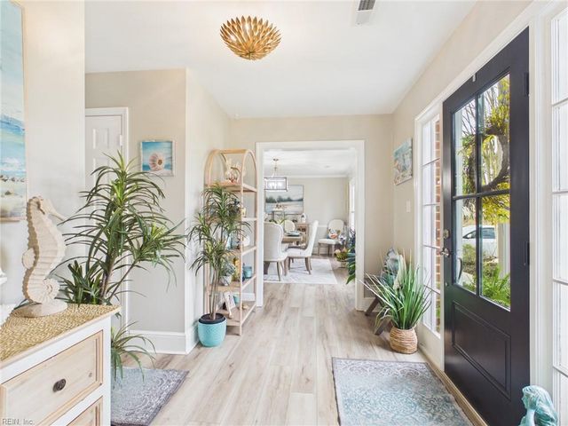 6 Canal DR, Poquoson, VA 23662