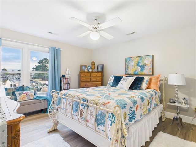 6 Canal DR, Poquoson, VA 23662