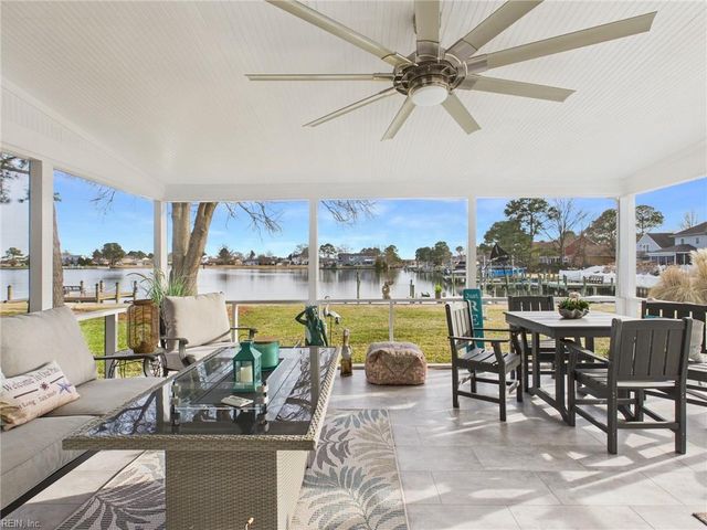 6 Canal DR, Poquoson, VA 23662