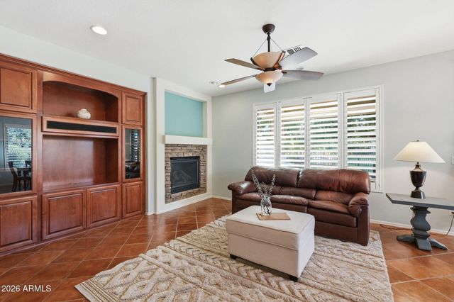 4168 S WHITE Drive, Chandler, AZ 85249