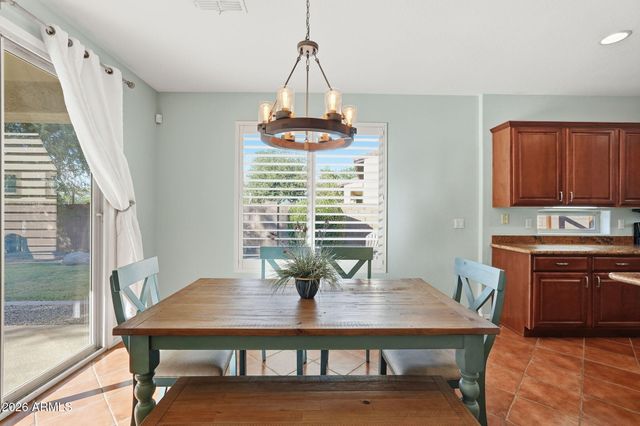 4168 S WHITE Drive, Chandler, AZ 85249