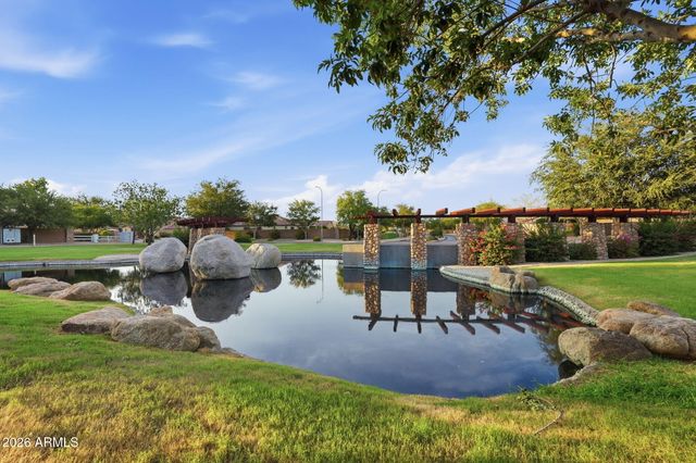 4168 S WHITE Drive, Chandler, AZ 85249
