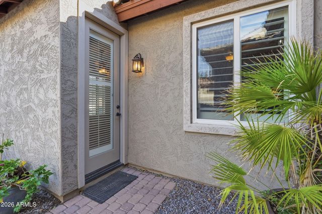 4168 S WHITE Drive, Chandler, AZ 85249