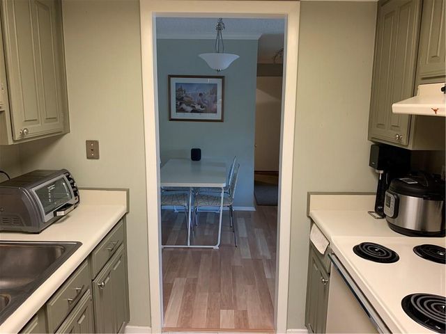 8210 Bent Tree 226, Austin, TX 78759