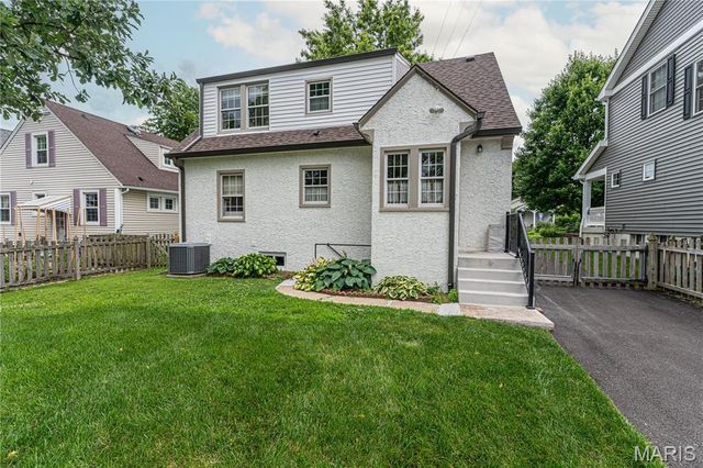 931 Brownell Avenue, Glendale, MO 63122