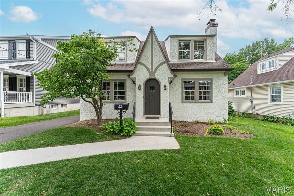 931 Brownell Avenue, Glendale, MO 63122