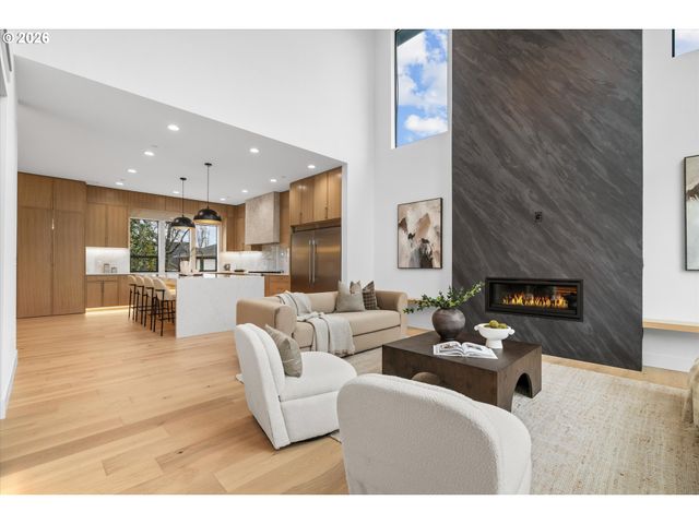 590 W U St, Washougal, WA 98671