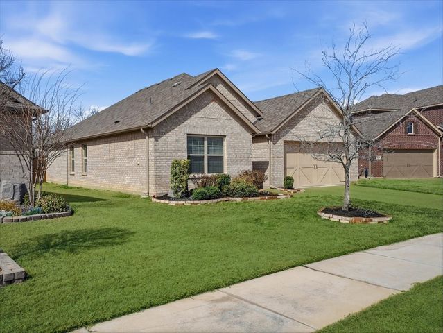 1207 Putnam Street, Mansfield, TX 76063