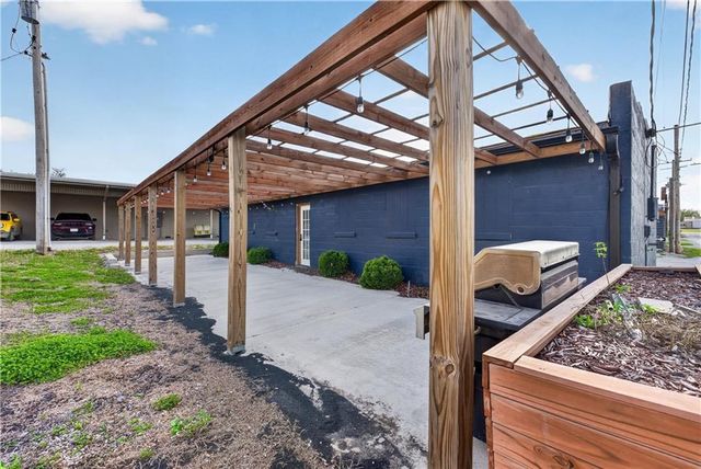 405 N Virginia Avenue, Adrian, MO 64720
