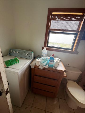 1551 County Road 441d, Brazoria, TX 77422