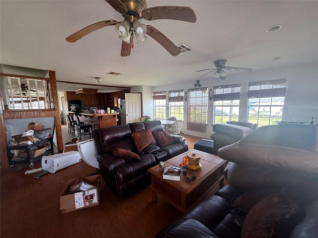 1551 County Road 441d, Brazoria, TX 77422